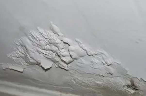 翁牛特楼顶漏水维修公司分享下翁牛特卫生间防水层的施工及细部处理。